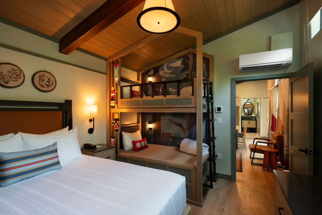 The Cabins at Disney's Fort Wilderness Resort — rooms and atmosphere