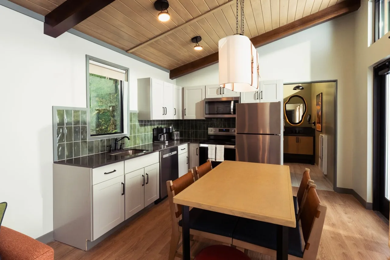 The Cabins at Disney's Fort Wilderness Resort — rooms and atmosphere
