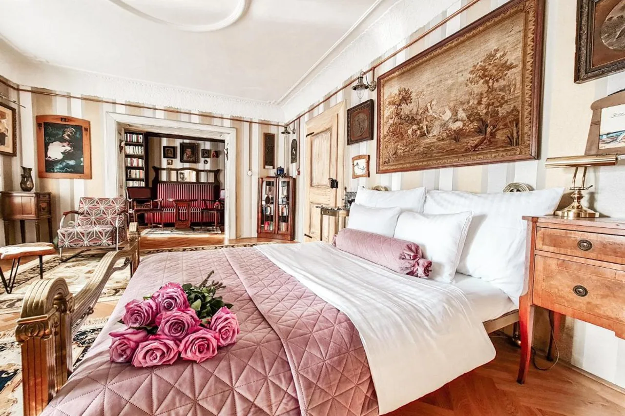 Divna pani Luxury Gallery Rooms — บันสกา-ชตยาวนิตซา