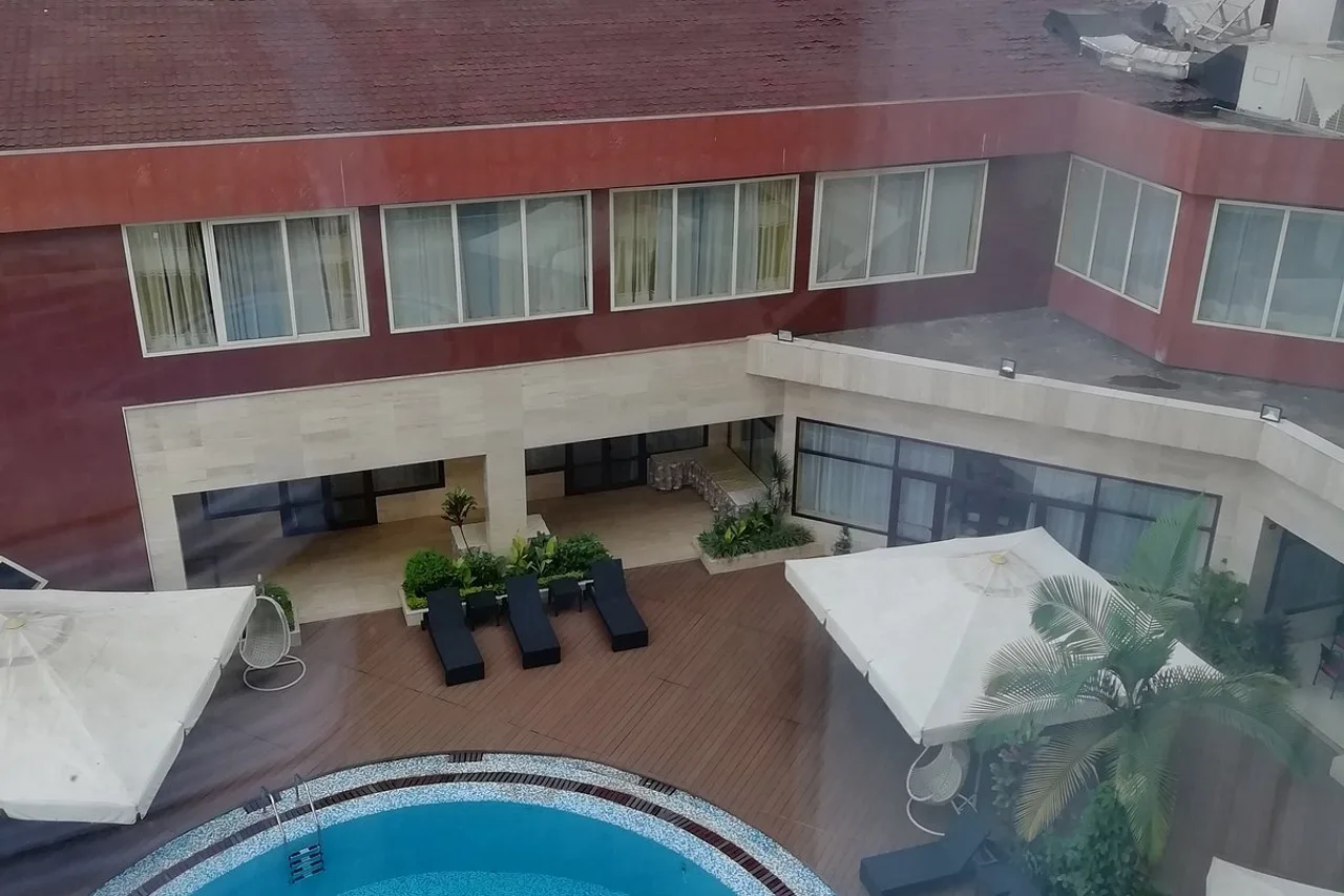 Djeuga Palace Hotel — rooms and atmosphere