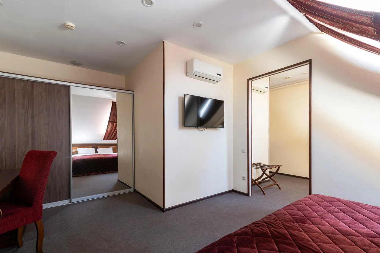 Don Kikhot Hotel — ภาพห้องพักและบรรยากาศ