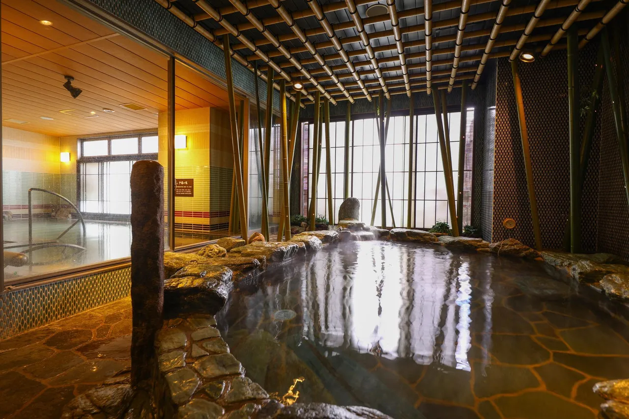 Dormy Inn Premium Namba — rooms and atmosphere