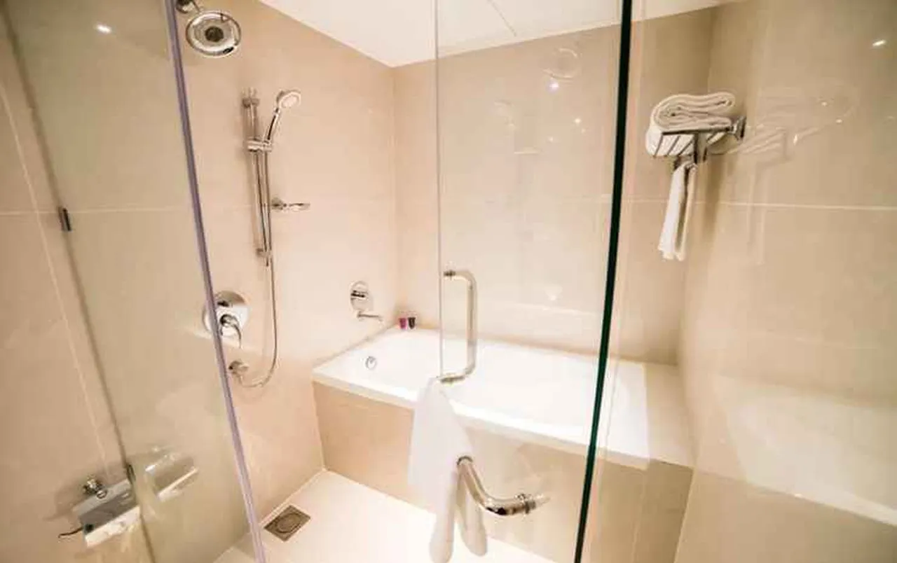 Dorsett Kuala Lumpur — rooms and atmosphere