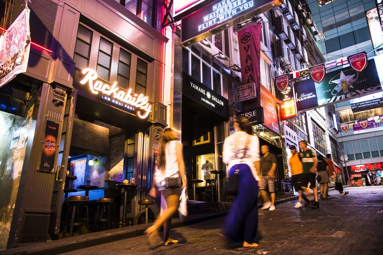 Dorsett Mongkok — rooms and atmosphere