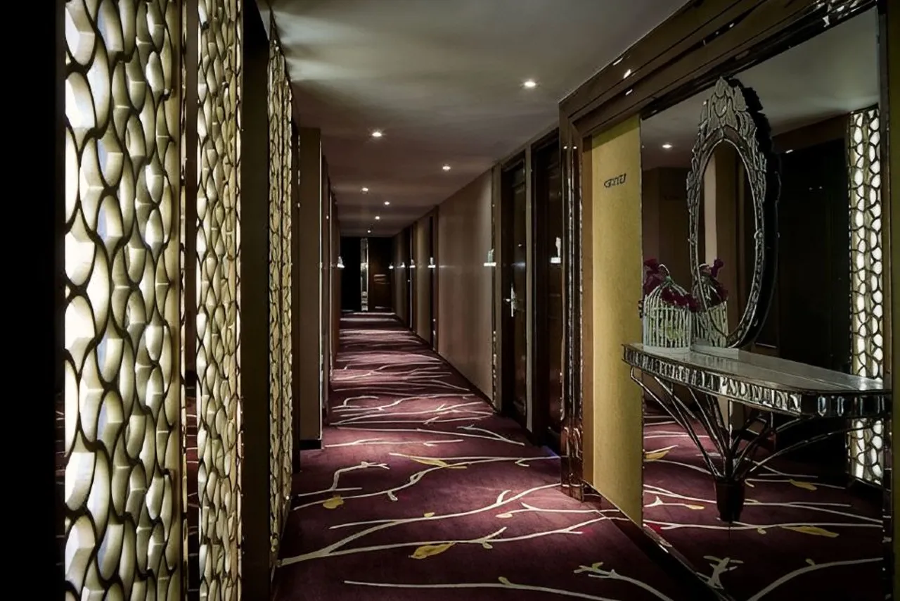 Dorsett Wanchai Hong Kong — rooms and atmosphere