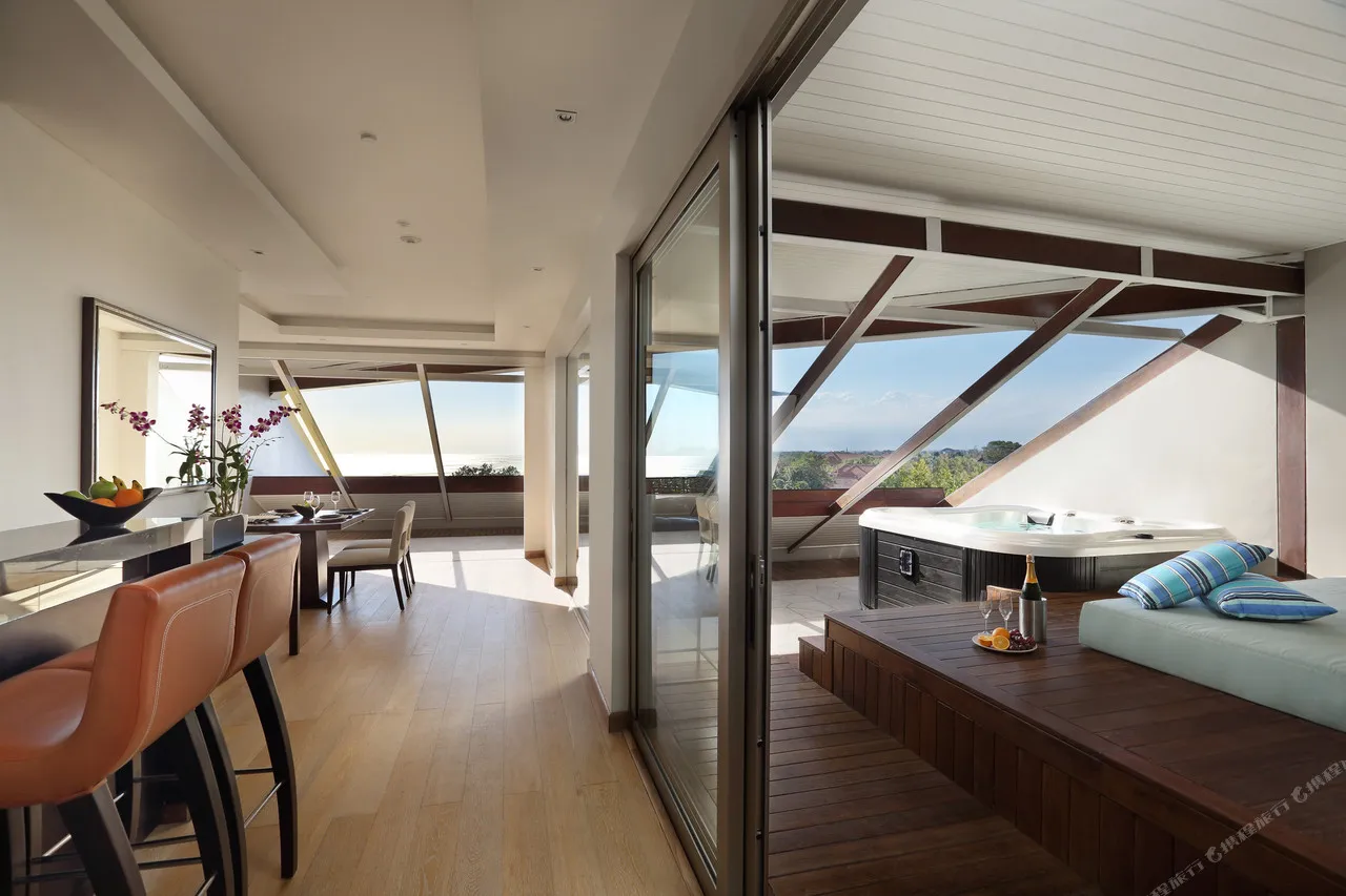 Double-Six Luxury Hotel Seminyak — ภาพห้องพักและบรรยากาศ