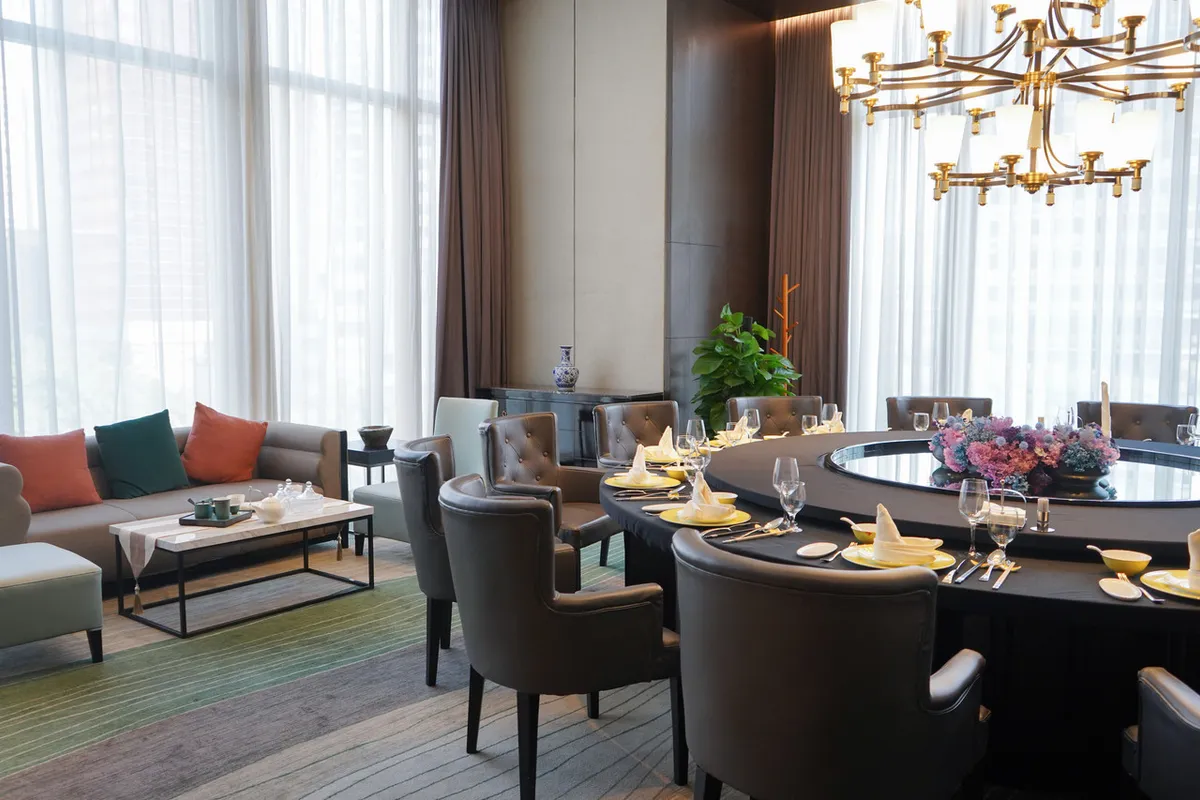 DoubleTree by Hilton Hotel Chongqing - Nan'an — rooms and atmosphere