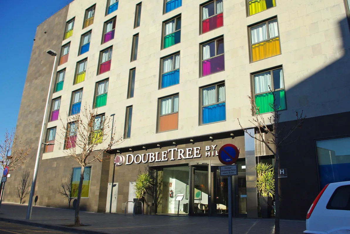 DoubleTree by Hilton Girona — จิโรนา