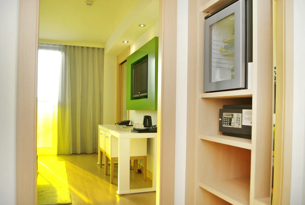 DoubleTree by Hilton Girona — ภาพห้องพักและบรรยากาศ