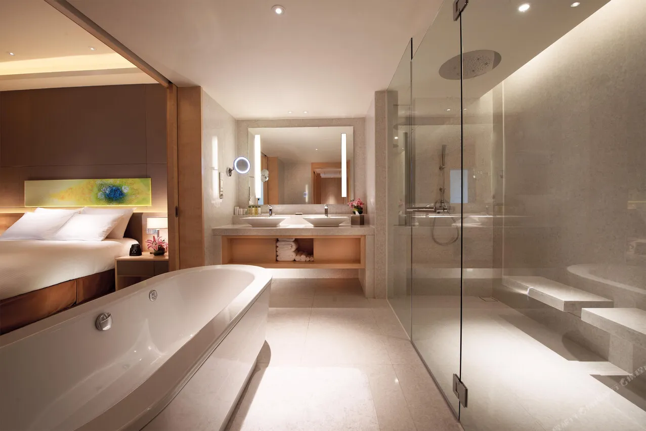 DoubleTree by Hilton Johor Bahru — ภาพห้องพักและบรรยากาศ