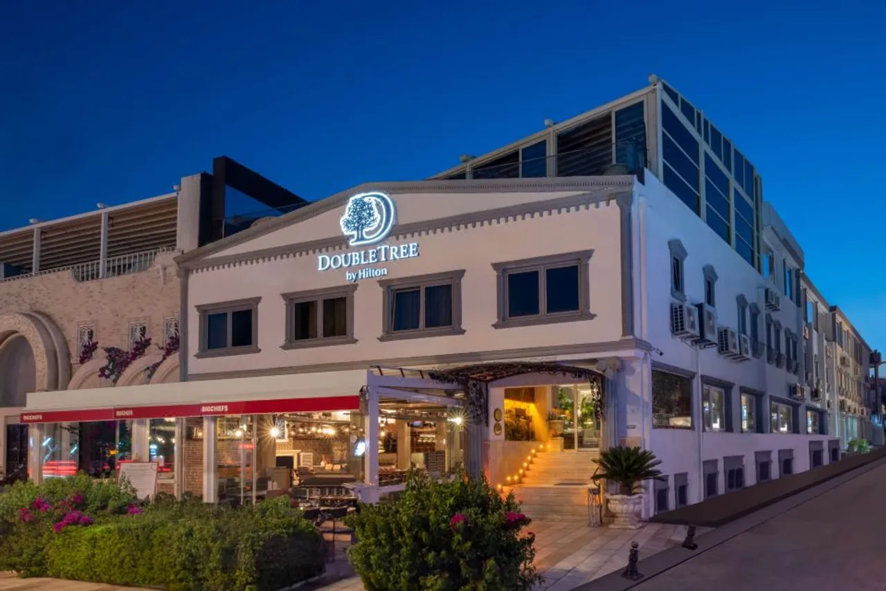 DoubleTree by Hilton Bodrum Marina Vista — rooms and atmosphere