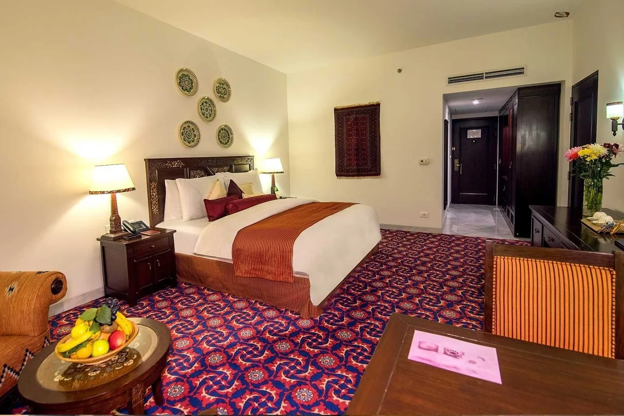 Dushanbe Serena Hotel — rooms and atmosphere