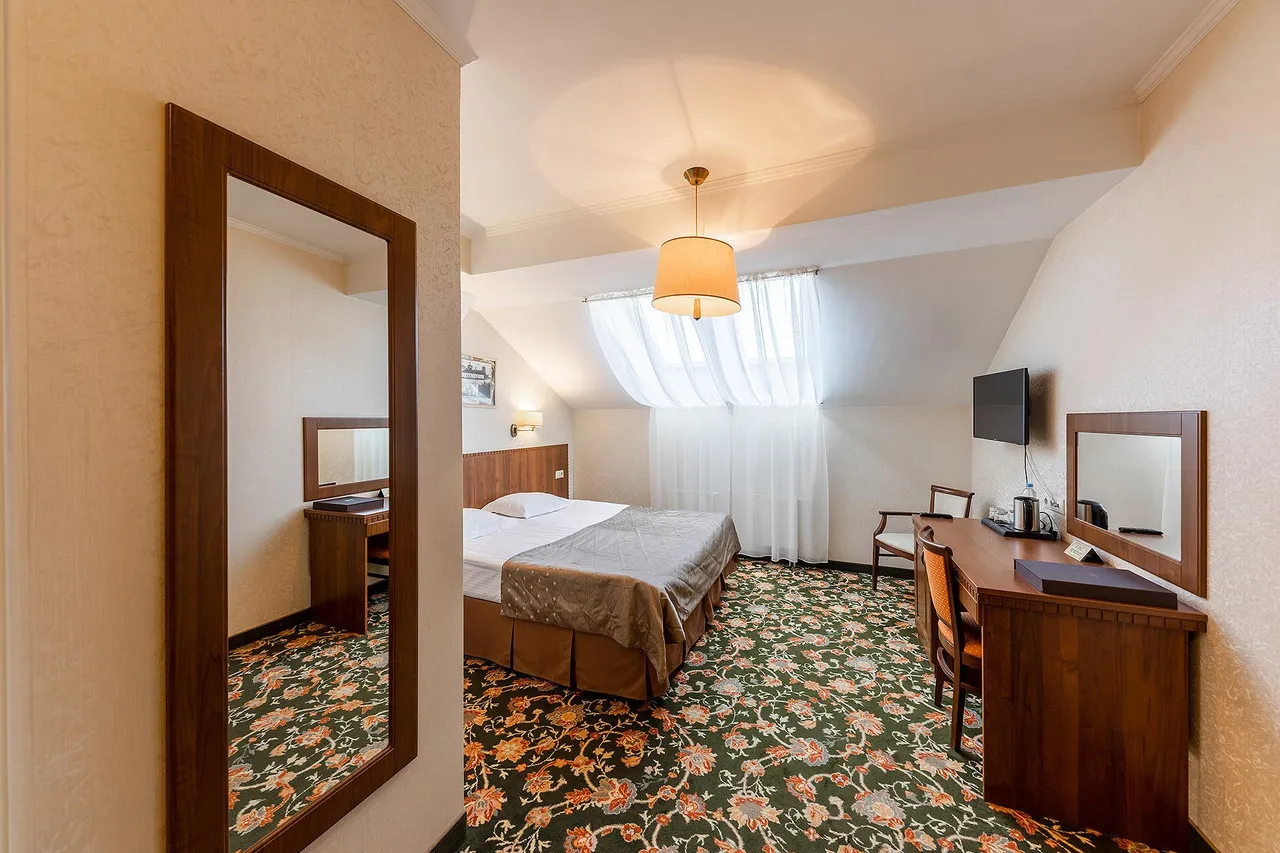 Dvor Podznoeva — Business Building — rooms and atmosphere