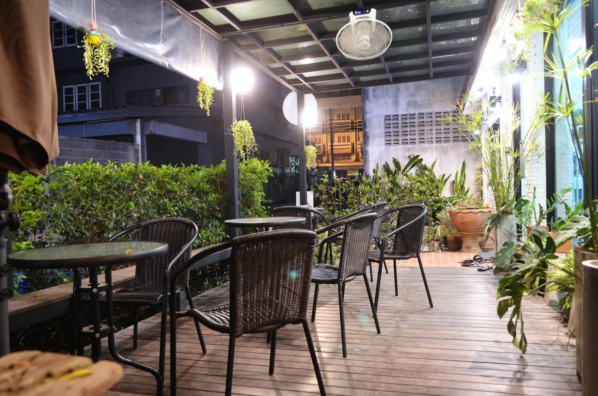 Early Bird Hostel Ayutthaya — ภาพห้องพักและบรรยากาศ
