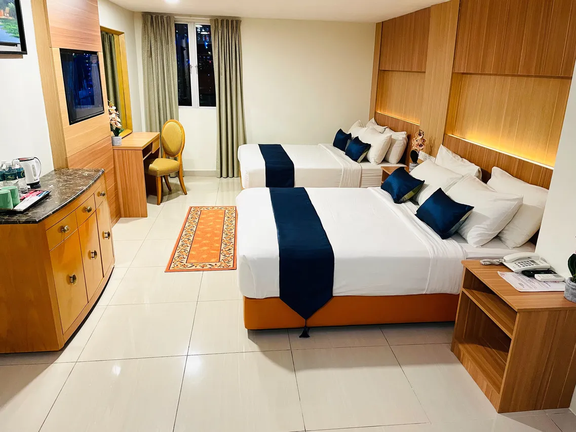 Easy Hotel KL Sentral — rooms and atmosphere