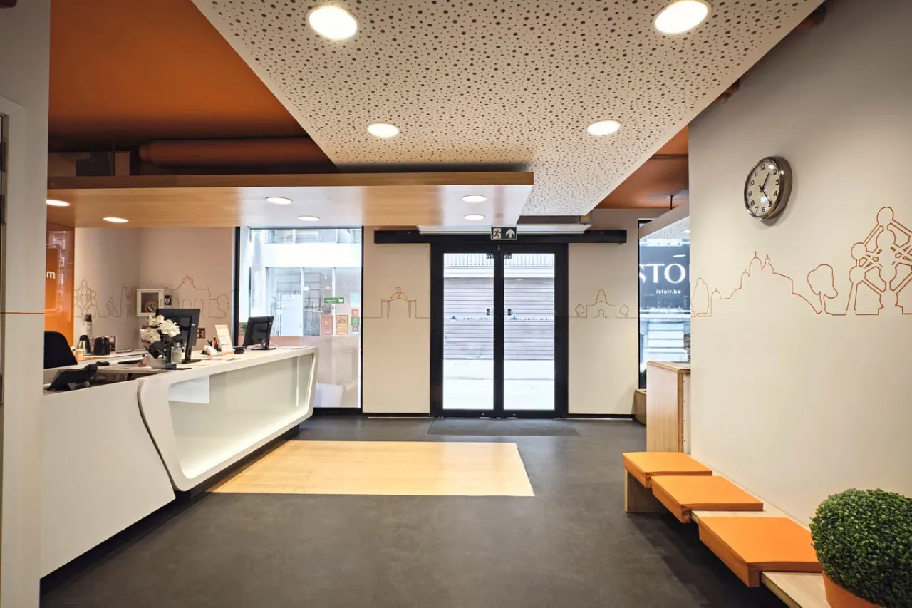 easyHotel Brussels City Centre — rooms and atmosphere