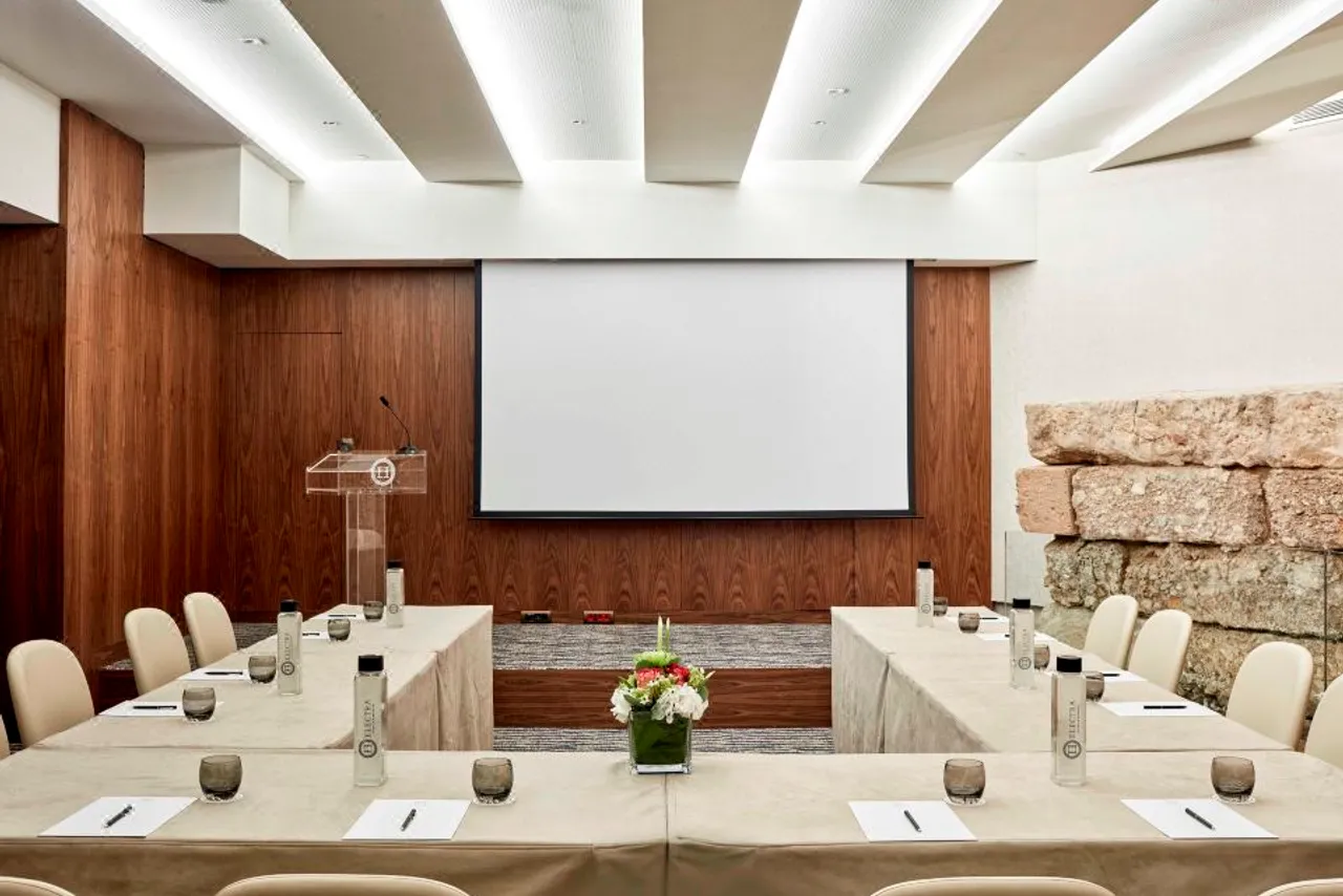 Electra Metropolis Athens — ภาพห้องพักและบรรยากาศ
