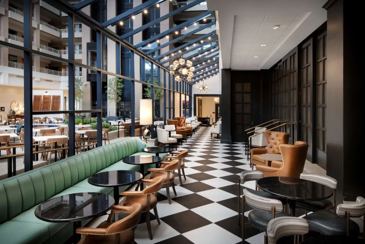 Embassy Suites by Hilton Atlanta Buckhead — rooms and atmosphere