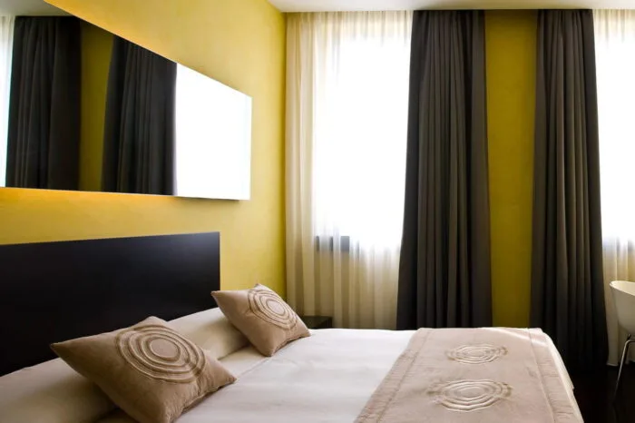 Eos Hotel — ภาพห้องพักและบรรยากาศ