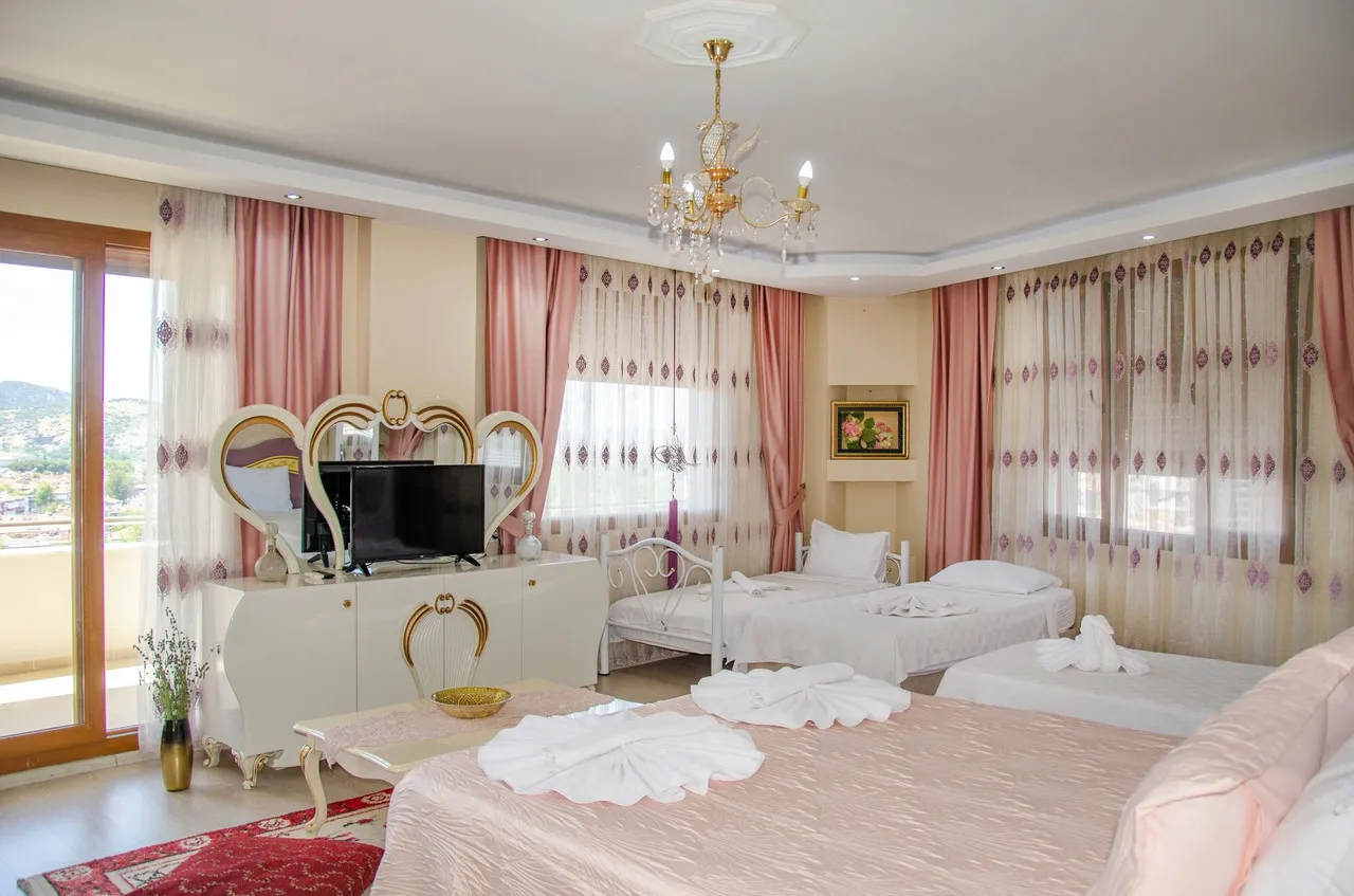 Ephesus Palace — rooms and atmosphere