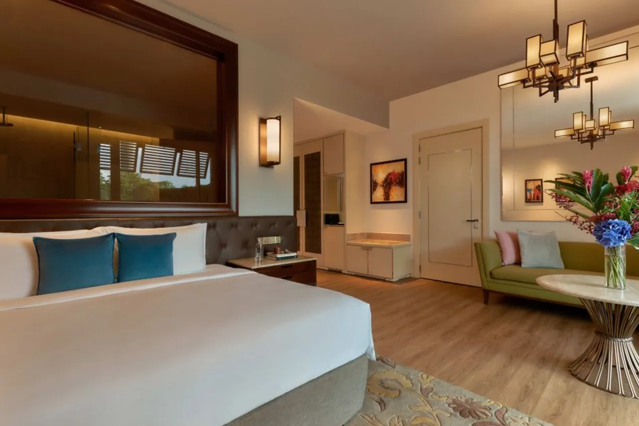 Resorts World Sentosa - Equarius Hotel — rooms and atmosphere