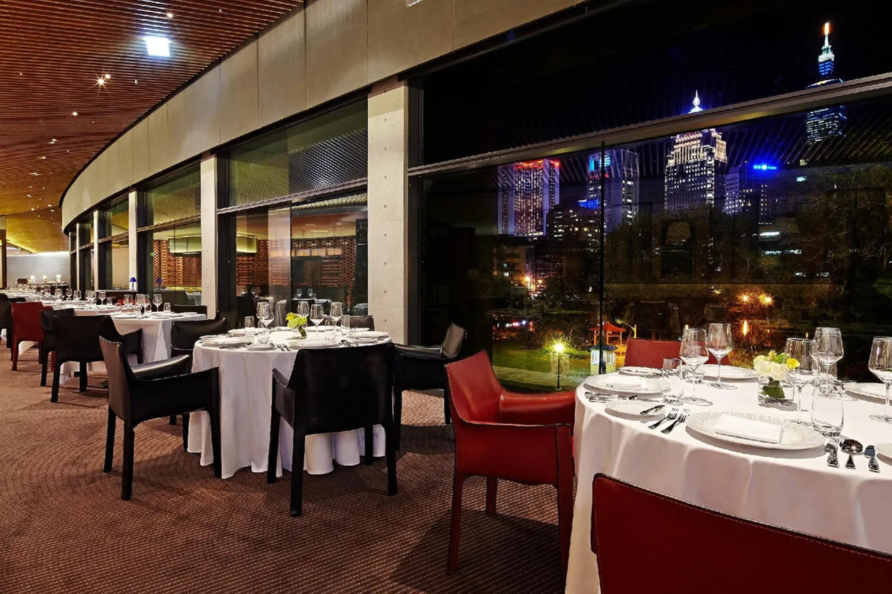 Eslite Hotel — ภาพห้องพักและบรรยากาศ