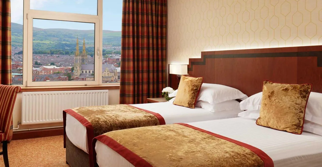Europa Hotel Belfast — rooms and atmosphere