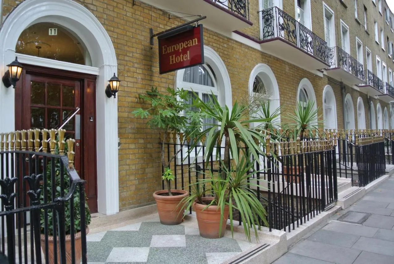 European Hotel — rooms and atmosphere