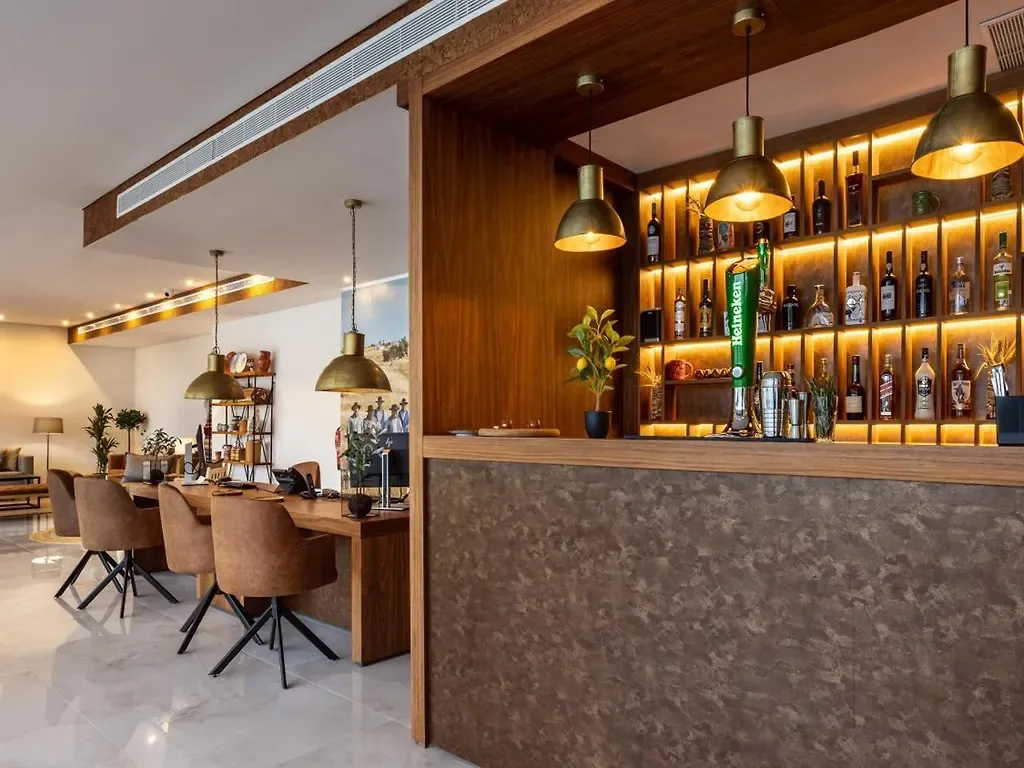Evora O Cante Hotel — ภาพห้องพักและบรรยากาศ