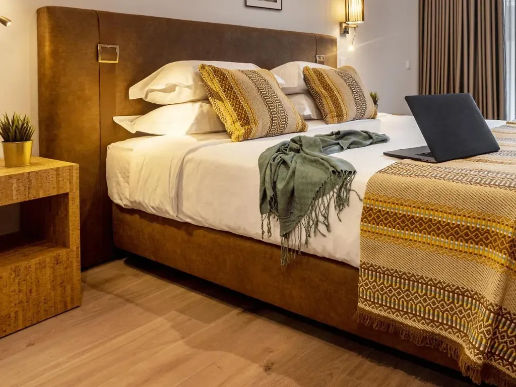 Evora O Cante Hotel — ภาพห้องพักและบรรยากาศ