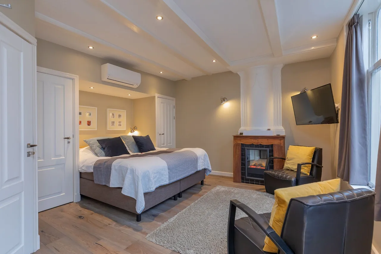 ExLibris Boutique Hotel — ภาพห้องพักและบรรยากาศ