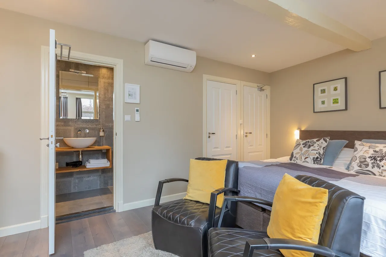 ExLibris Boutique Hotel — ภาพห้องพักและบรรยากาศ
