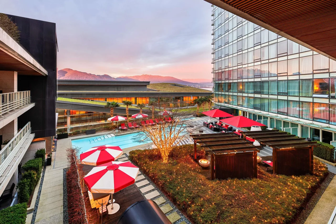 Fairmont Pacific Rim — ภาพห้องพักและบรรยากาศ