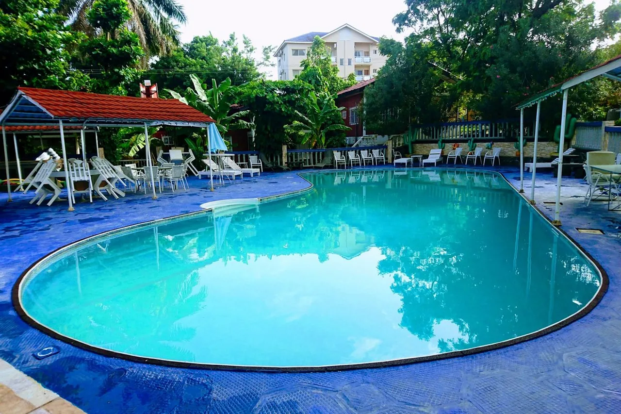 The Family Kingdom Resort — rooms and atmosphere