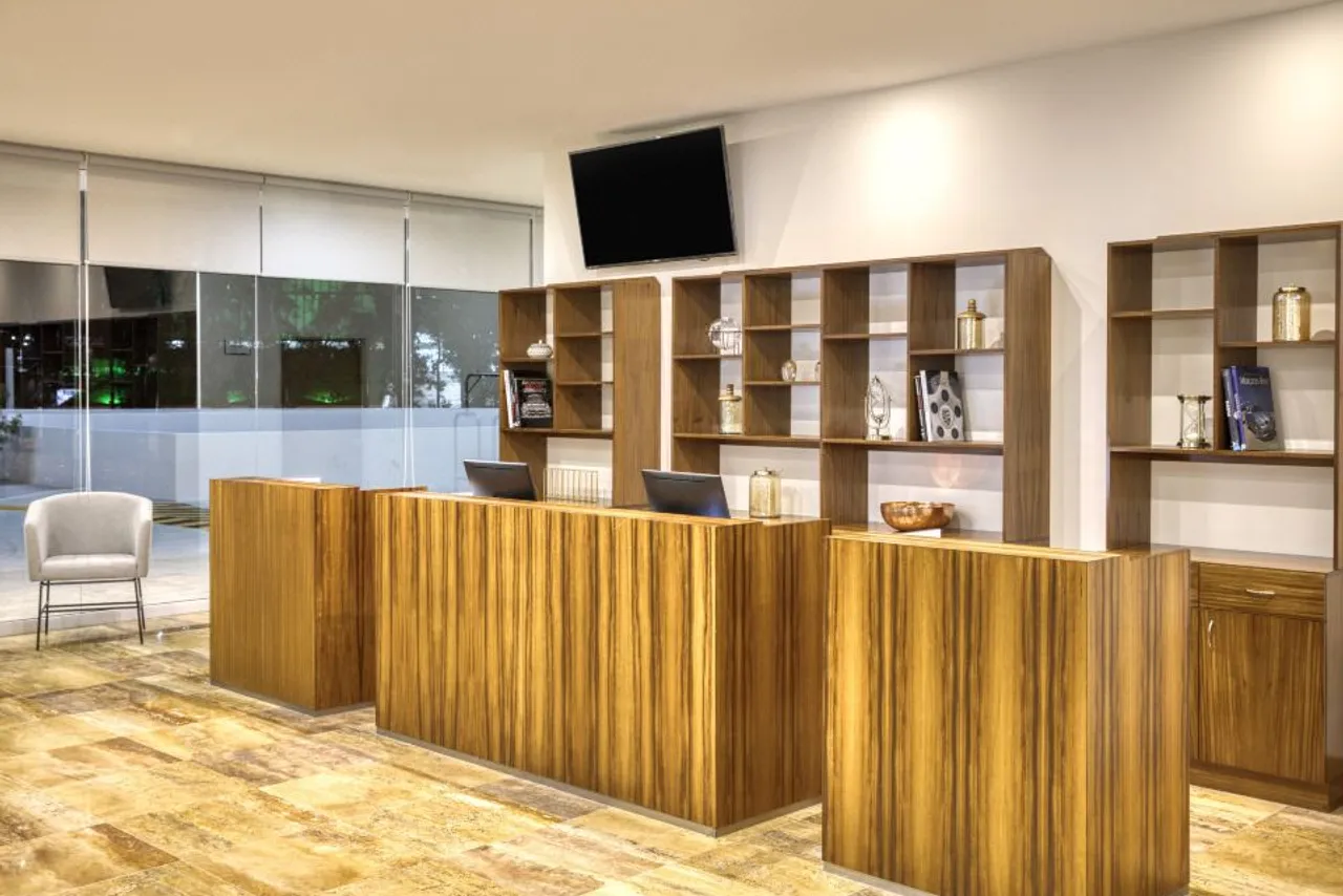 Fiesta Inn Guadalajara Periferico Poniente — rooms and atmosphere