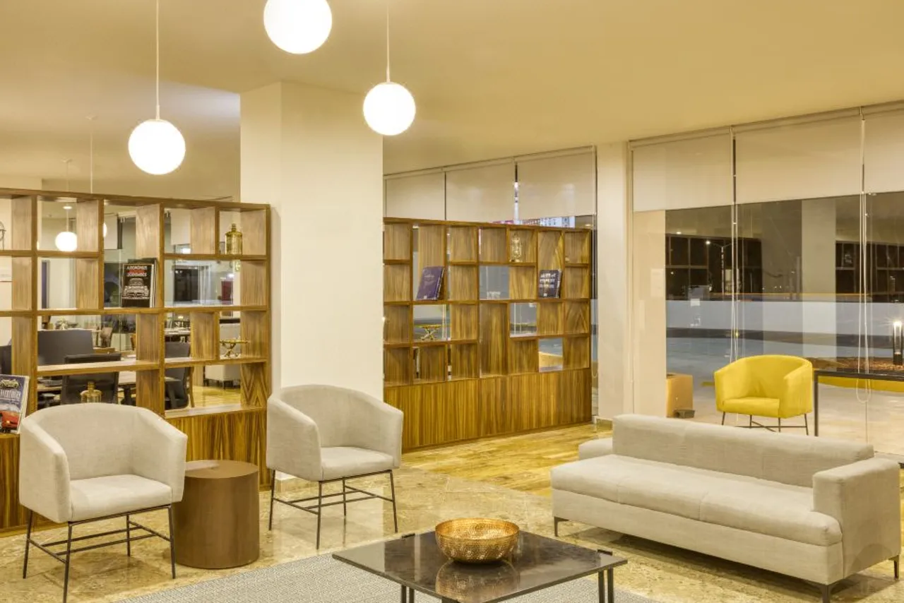 Fiesta Inn Guadalajara Periferico Poniente — rooms and atmosphere