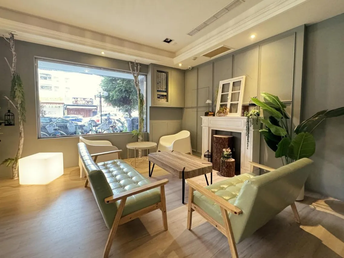 Finders Hotel Hualien Station — rooms and atmosphere