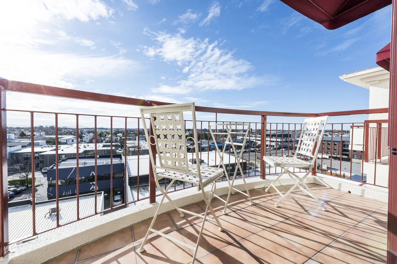 Fino Hotel & Suites — ภาพห้องพักและบรรยากาศ