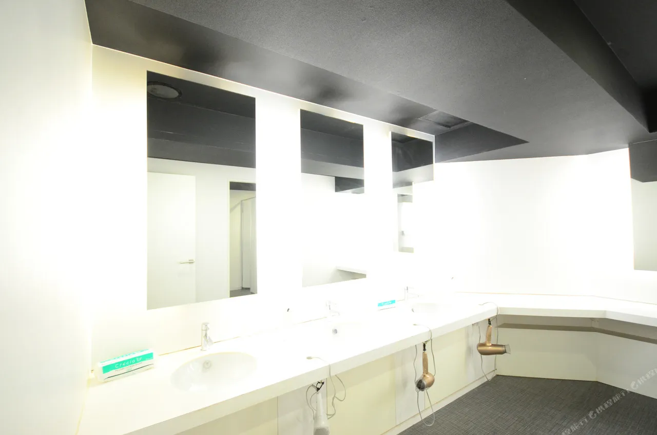 First Cabin Midosuji Namba — rooms and atmosphere