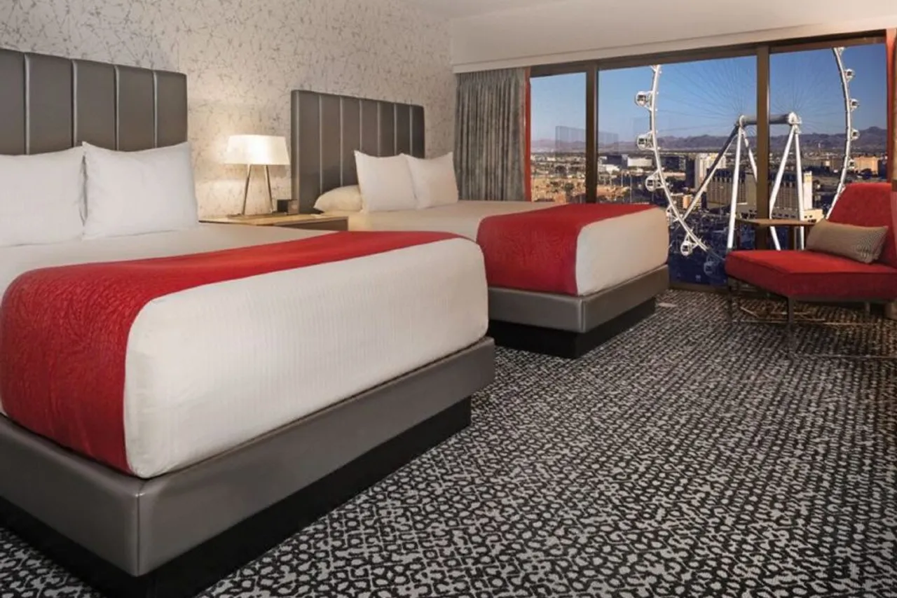 Flamingo Las Vegas Hotel & Casino — rooms and atmosphere