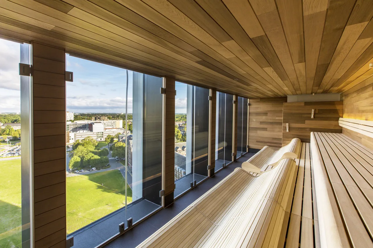 Fletcher Wellness-Hotel Leiden — rooms and atmosphere