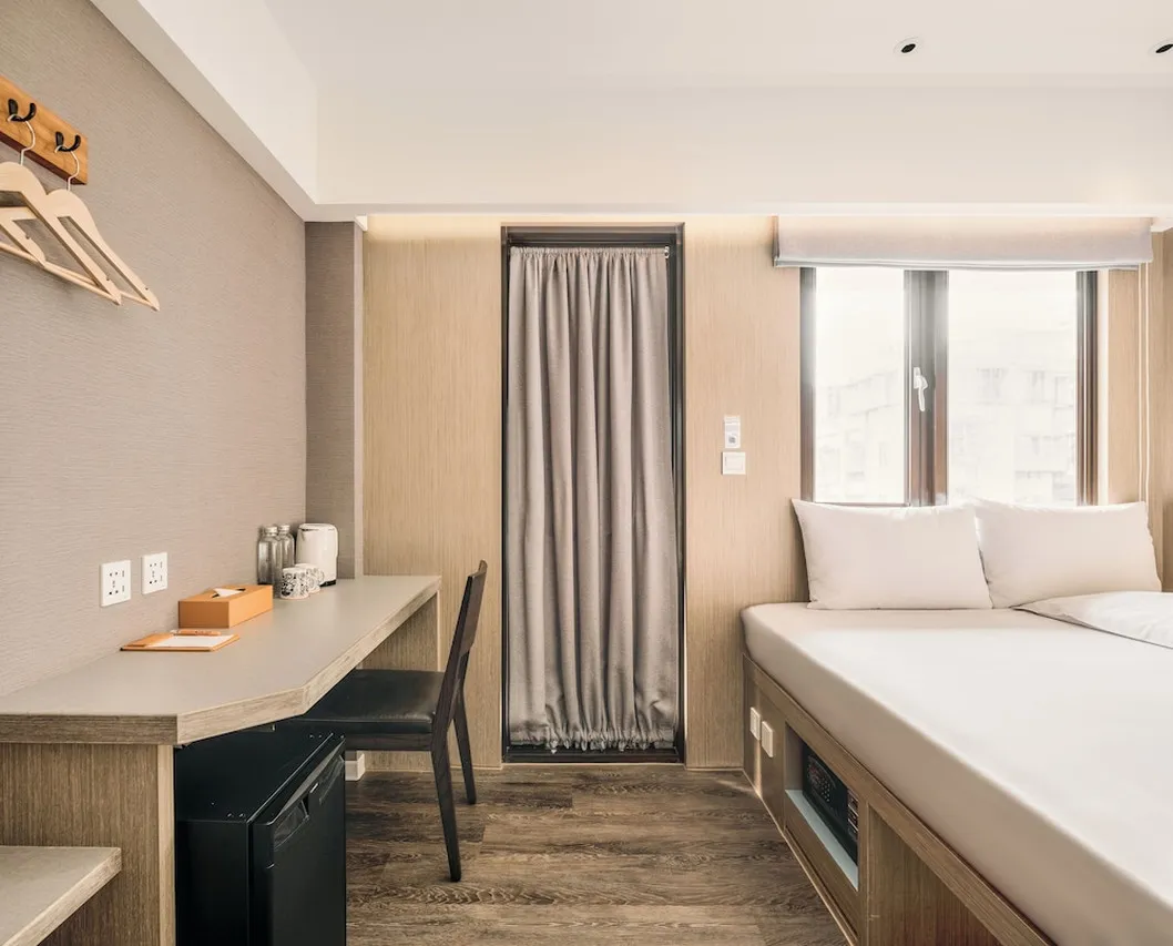 Orange Hotel - Ximen, Taipei — rooms and atmosphere