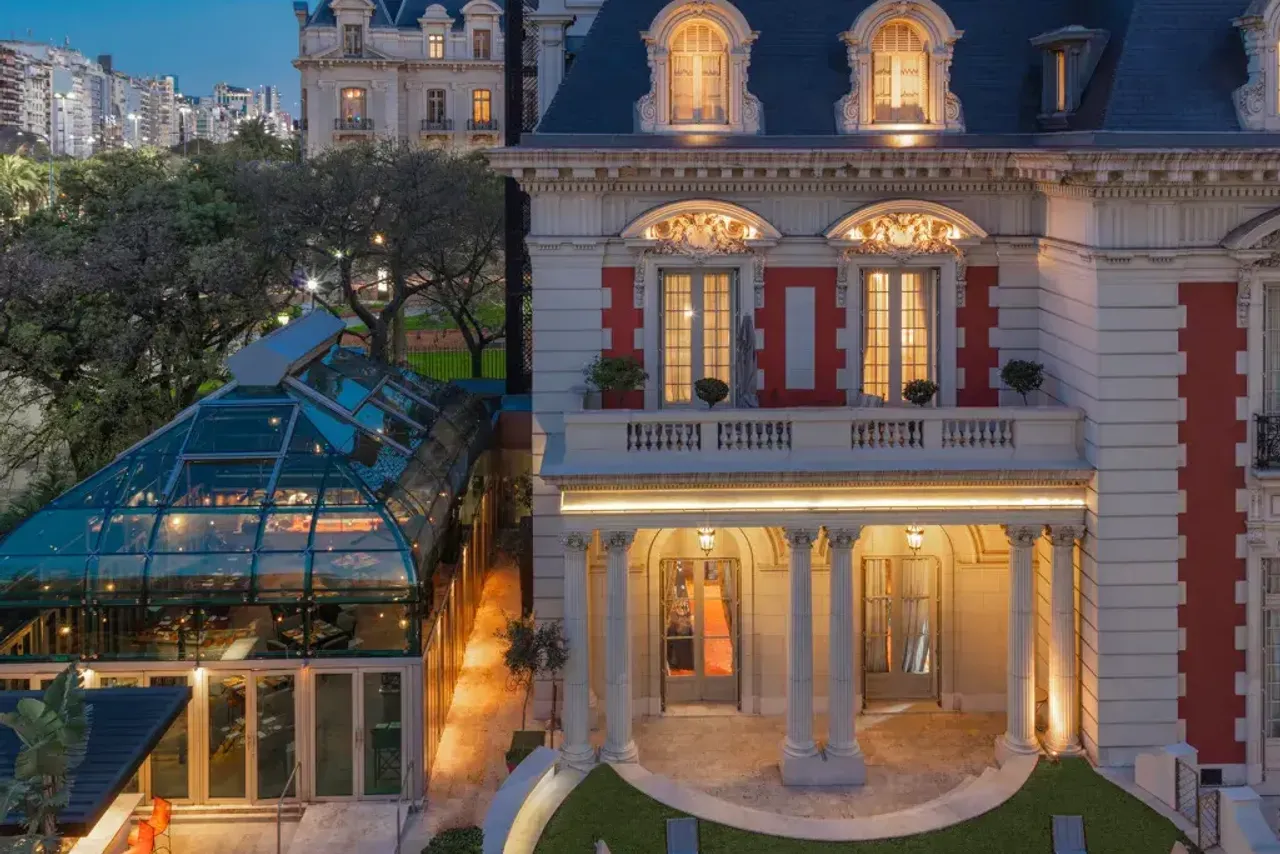 Four Seasons Hotel Buenos Aires — rooms and atmosphere