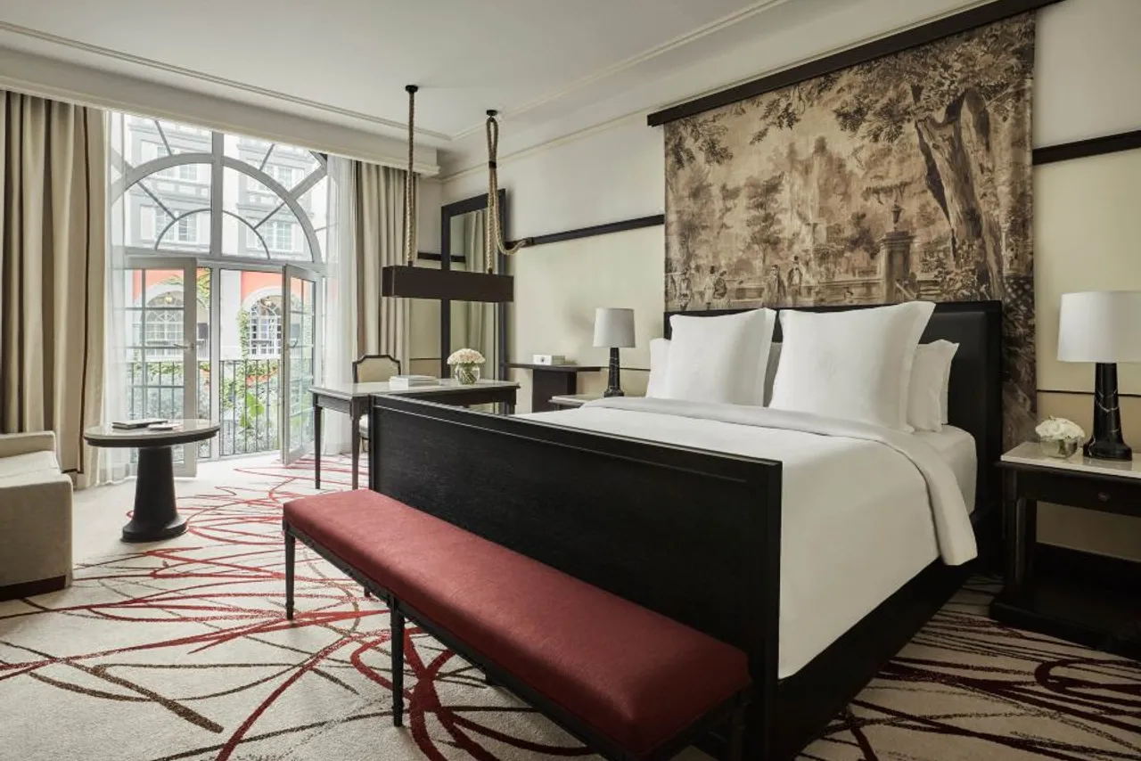 Four Seasons Hotel Mexico City — rooms and atmosphere