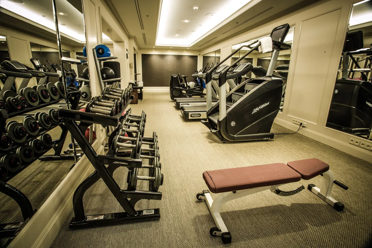 Four Seasons Hotel Prague — ภาพห้องพักและบรรยากาศ