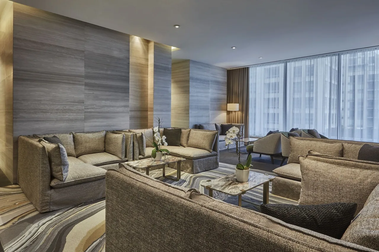 Four Seasons Hotel Toronto at Yorkville — ภาพห้องพักและบรรยากาศ