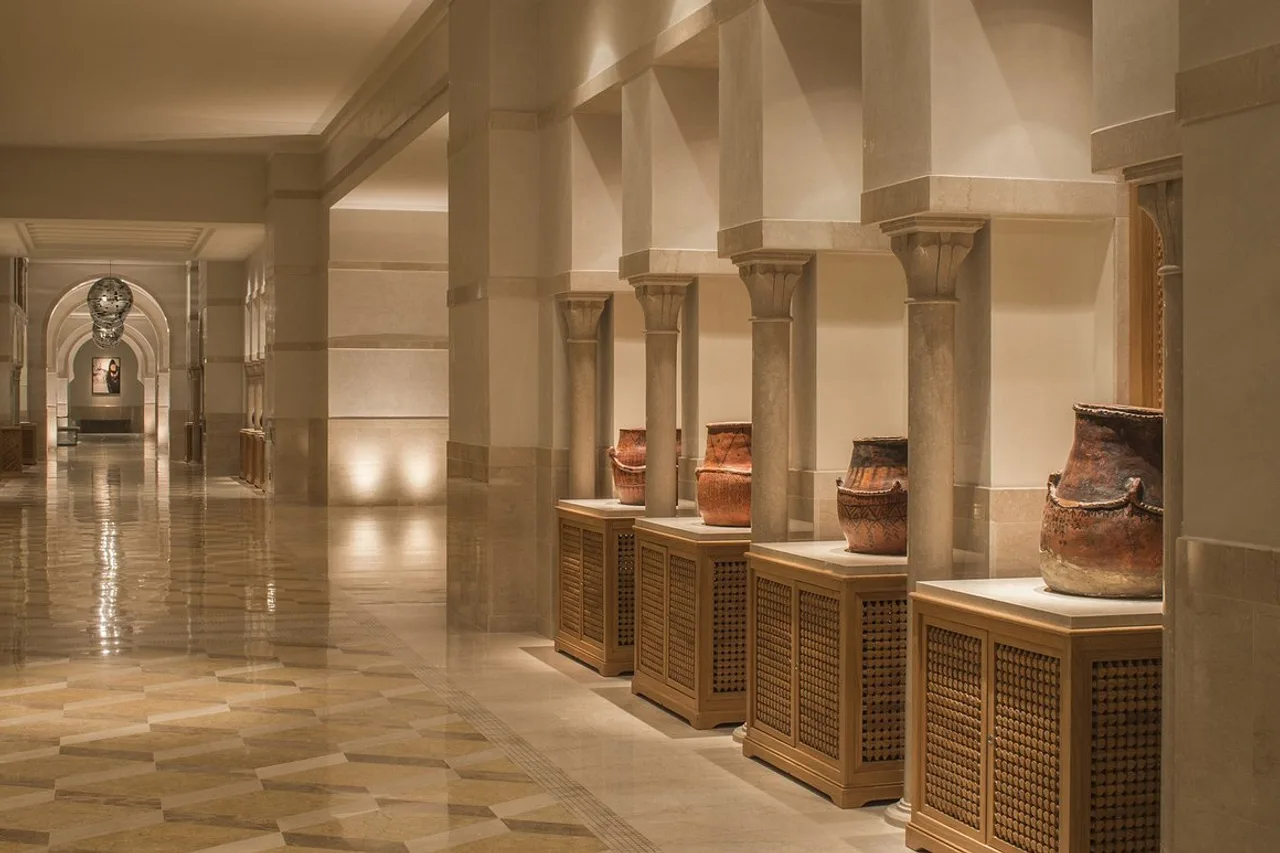 Four Seasons Hotel Tunis — rooms and atmosphere