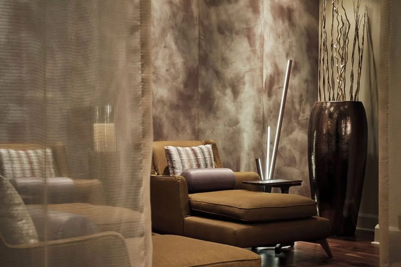 Four Seasons Hotel Las Vegas — rooms and atmosphere