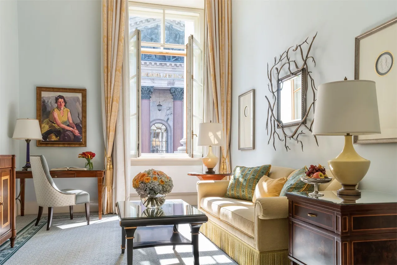 Four Seasons Hotel Lion Palace St. Petersburg — ภาพห้องพักและบรรยากาศ