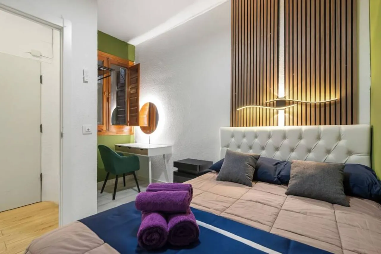 Four Seasons Hotel Madrid — ภาพห้องพักและบรรยากาศ